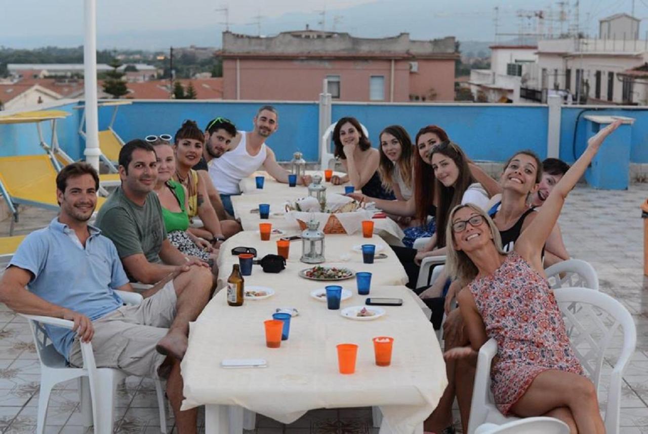 Gianni House Backpackers Hostel Giardini Naxos Exteriér fotografie